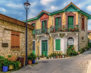 נכסים בקפריסין, השקעות נדל"ן בקפריסין, נדל"ן בקפריסין, דירות להשקעה בקפריסין, בתים למכירה בקפריסין, דירות למכירה בלימסול קפריסין, דירות בפאפוס למכירה, מיסוי נדל"ן בקפריסין, תשואות נדל"ן בקפריסין, תהליך רכישת נכס בקפריסין